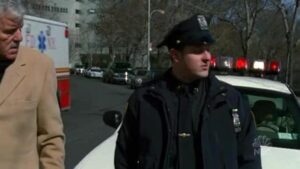 Смотреть на Лордфильм 2.0 Сериал Закон и порядок 1990