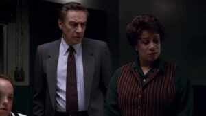 Смотреть на Лордфильм 2.0 Сериал Закон и порядок 1990