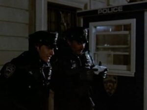 Смотреть на Лордфильм 2.0 Сериал Закон и порядок 1990